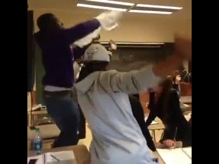 what happens when the teacher steps out a minute (best vine videos)