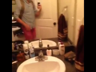 this happens to me every time from the sink [vine]